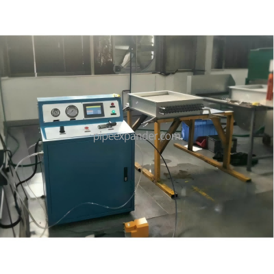 Surface cooler water expansion machine